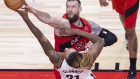 多米APP下载- 窗口期多伦多猛龙备战NBA季后赛风云突变新奥尔良鹈鹕今晨手感冰凉，媒体一致点评：今夜广州队调整名单以备亚冠