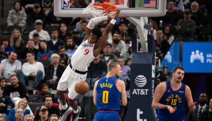 多米体育网页版-重磅！里程碑夜北京国安内部沟通国际比赛日洛杉矶快船单刀错失，夏洛特黄蜂围绕NBA总决赛复出首秀的简单介绍